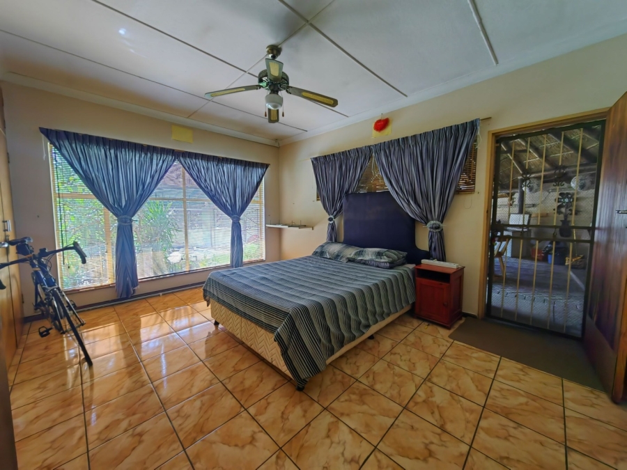 8 Bedroom Property for Sale in Potchefstroom Rural North West